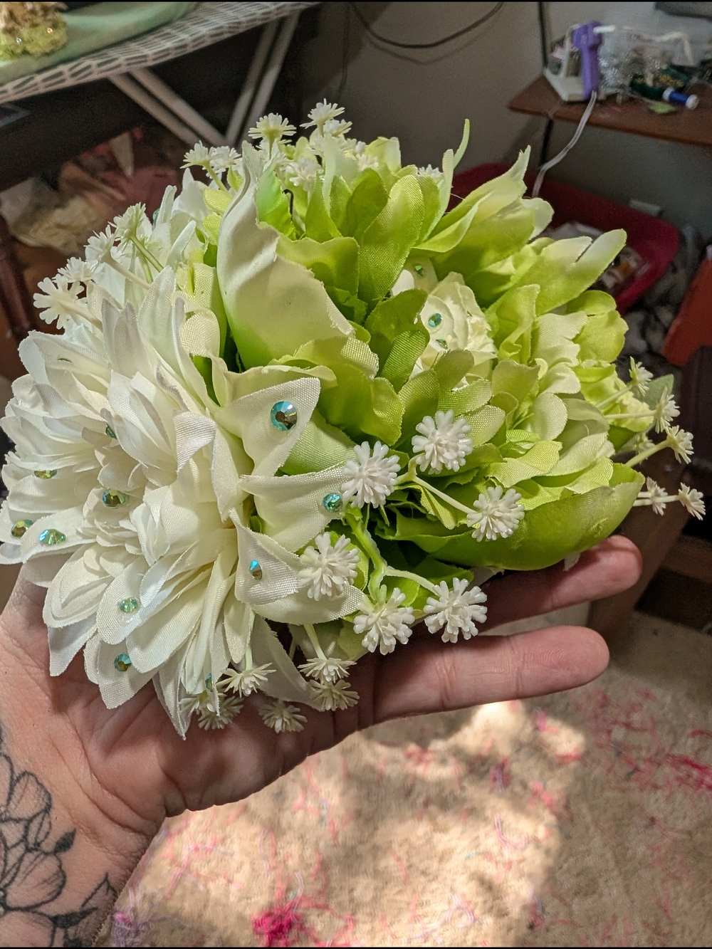 🤍💚🤍💚Sparkly🤍💚🤍💚 White And Chartreuse Hair Flower